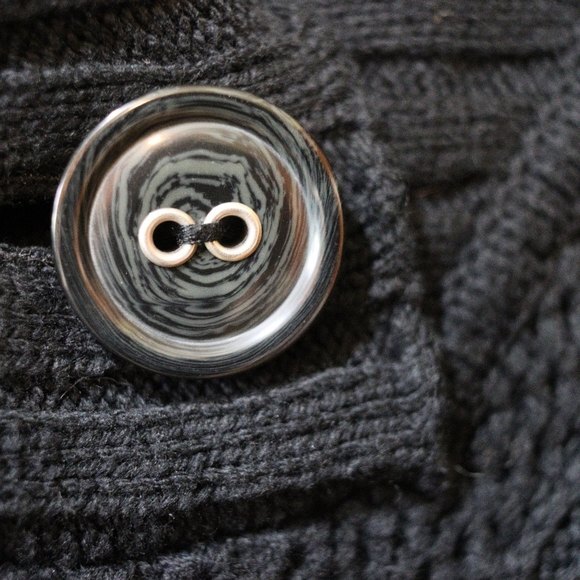 DKNY Jeans Black Cable Knit Sweater Textured Waffle Rib Swirl Band Collar Large - Picture 8 of 13